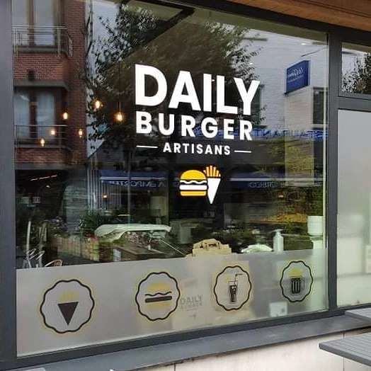 Pose d'un logo 3D, lettres découpées et nouvelle vitrine 🍔🍟

#Novaprint #novaprintbe #miseenpage #impression #toutsupport #creation #realisation #logo #projet #personnalisation #details #site #impressionenligne #design #designgraphic #graphisme